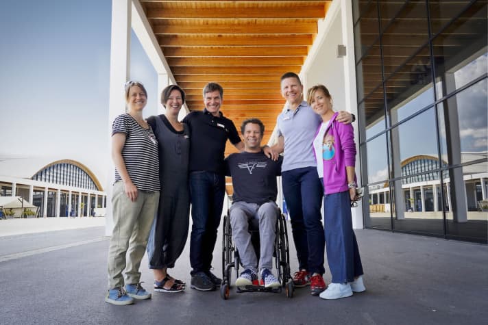 EUROBIKE AWARD 2018 - Die Jury von links: Sissi Pärsch (Journalistin, Deutschland), Cat Heraty, (Selbständige Design-Beraterin, Cat Heraty Designs, Großbritannien), Dirk Zedler (Dipl.-Ing. und öffentlich bestellter und vereidigter Sachverständiger für Fahrräder und Elektro-Fahrräder, Deutschland), Tarek Rasouli (Geschäftsführer rasoulution GmbH, Deutschland), Wolfgang Hohmann (Fahrradhändler - Wolfi's Bike Shop, Deutschland/ Dubai), Marta Villa (Sportjournalistin, Italien)