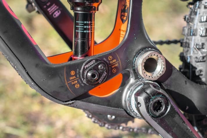   The Progeo adjustment allows the geometry and chassis kinematics to be customised. The changeover is quick and easy.