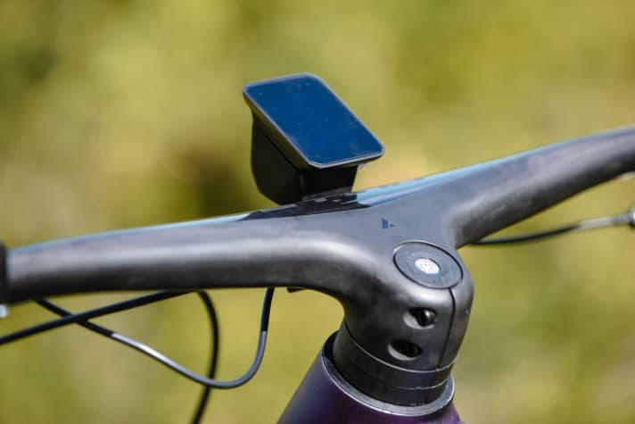   The minimalist FIT touch display fits perfectly into the image of the modern handlebar/stem unit.