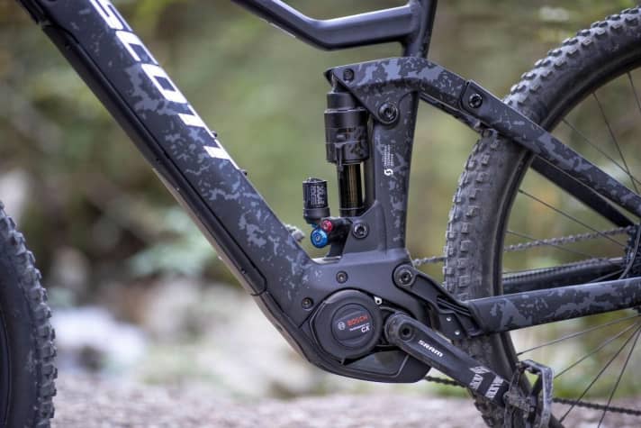   Spritzig und kompakt: Der Bosch steht dem Ransom nicht nur optisch gut. Das kräftige Aggregat und der hoch im Federweg stehende Hinterbau machen aus dem Ransom ein echtes Klettertalent.