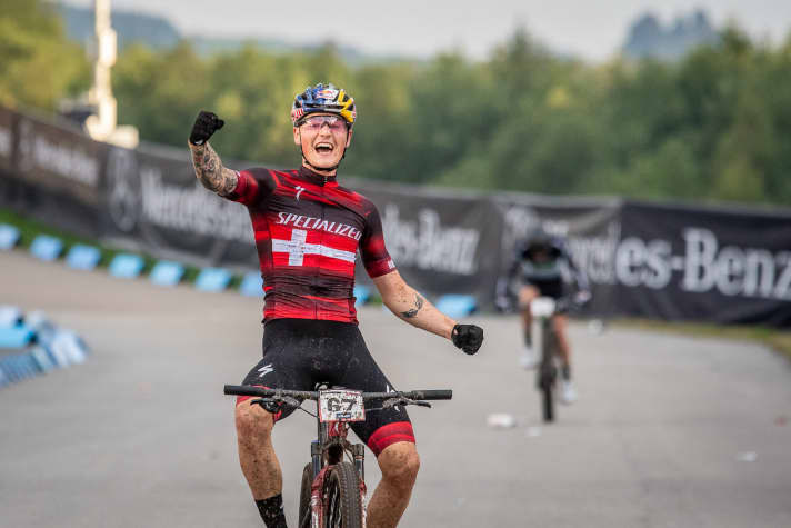   23 years young, U23 World Championship runner-up and yesterday's World Cup winner: Simon Andreassen from Team Specialized.