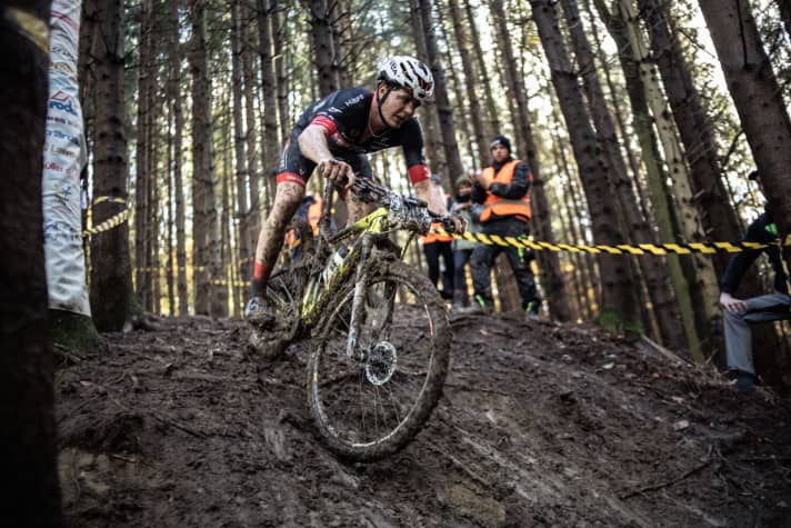Sliding: Georg Egger on the race course in the family forest at the 2020 German Championships.