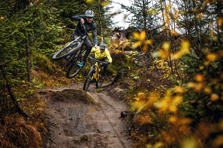 Königsklasse: leicht, edel und schnell – wer besteigt den Thron der Enduro-Kategorie? Sieben Modelle im Test mit Deutschlands Enduro-Meister Christian Textor. Ab Seite 14 – in BIKE 1/2021