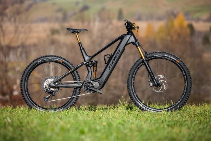   Stevens E-Inception AM 9.7 GTF – 7999 Euro I 150 / 150 mm I 22,6 kg I 29 / 27,5"