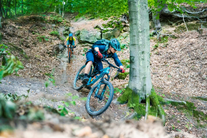   The main route of the Grüne-Pur tour runs along easy sandstone trails. However, the tour can easily be extended to include a few more technical trails.