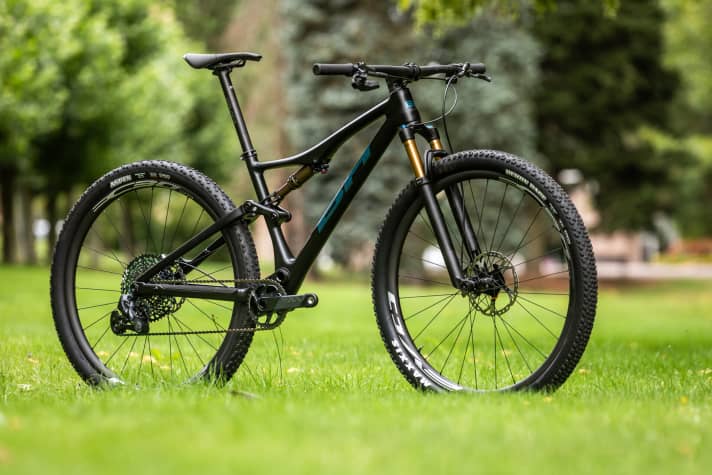   The top model of the BH Lynx, whose full name is Lynx Race Evo Carbon 9.8, will cost 8300 euros.