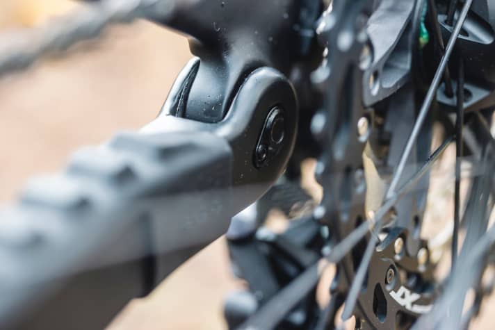   Replaceable threaded inserts create confidence in durability.