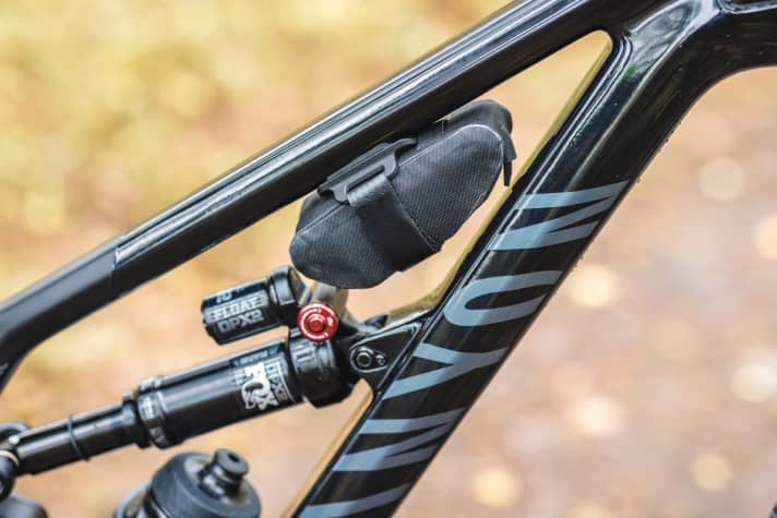   A bag can be attached via the threaded mount under the top tube.