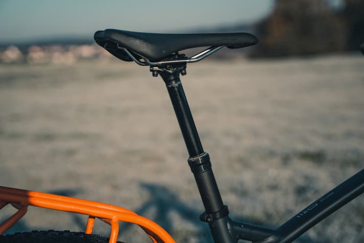   Die Teleskopstütze passt nicht ganz ins Sorgloskonzept, funktioniert aber gut.