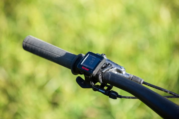   Small but nice! The new Brose display is compact and easy to operate. Top: The support levels can be personalised here.