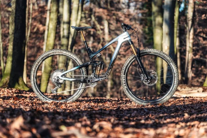   LIV  ntrigue Advanced Pro 0 | 13,4 kg / 142/132 mm / 29" / 7999 Euro