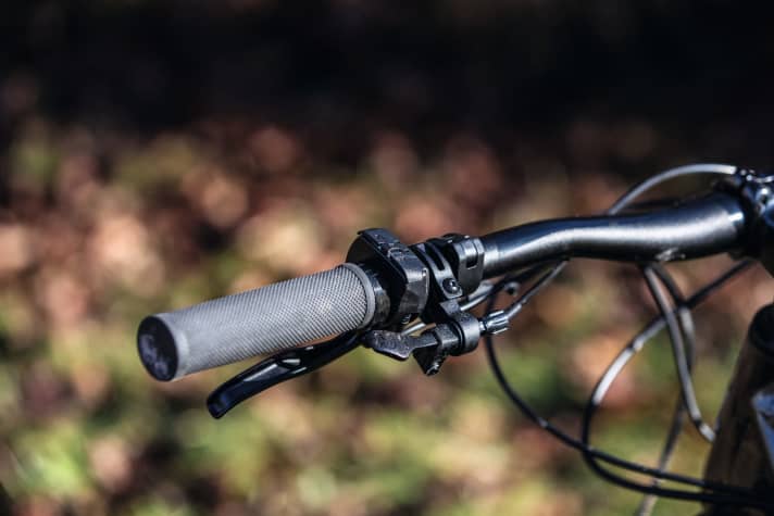   Rocky Mountain Growler Powerplay 30 | Instead of a display, the iWOC TRIO V3 has a simple LED display. The entire motor system can be operated intuitively using three buttons.