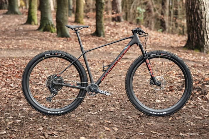   At 8.62 kilos without pedals, the Mondraker Podium Carbon RR was the lightest hardtail in the test. The lightest race fully was Orbea's Oiz at 10.37 kilos.