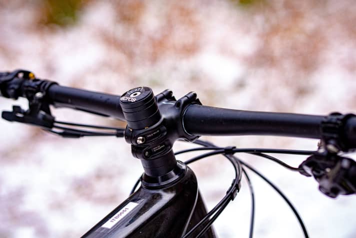   All Lector FS models rely on Ghost's new Superfit geometry concept. This is why all Lector FS bikes have a 40 millimetre short stem. This is intended to give the bike particularly direct handling.
