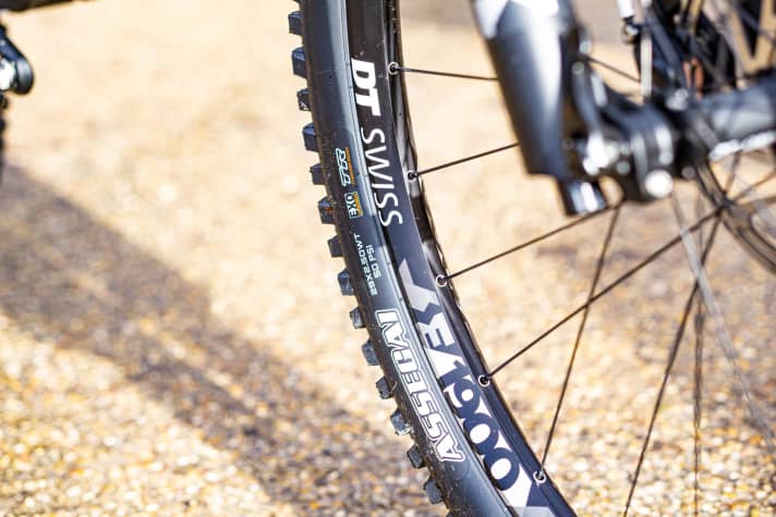   More traction: Greg Minaar's signature Maxxis Assegai tyre on the front wheel.