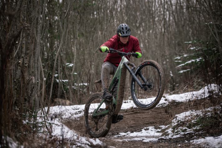   So viel steht fest: Das Torque:On ist ein Spezial-Bike für harte Gelände-Einsätze, das aber auch einen versierten Fahrer am Steuer verlangt. Denn das E-Bike braucht sehr viel Geschwindigkeit, um sein volles Potential zu entfalten.