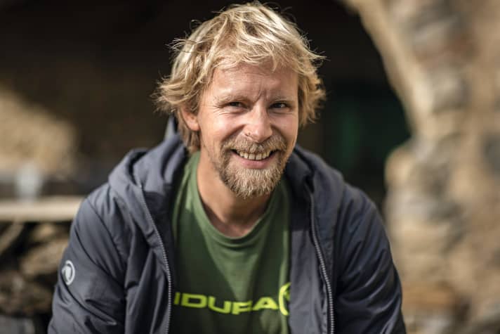   Harald Philipp: Der Innsbrucker ist in die abgeschiedene Bergwelt Norditaliens gezogen. Erst das E-MTB machte das autarke Leben möglich