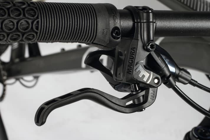   Die einzigen Magura-Scheibenbremsen im Testfeld überzeugen mit guter Ergonomie und hoher Bremsleistung.