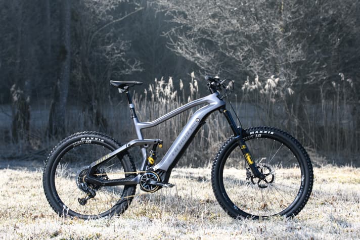 10,000 euros, 22.57 kilos in weight and superbly equipped: the anniversary model of the All Mtn from Haibike.