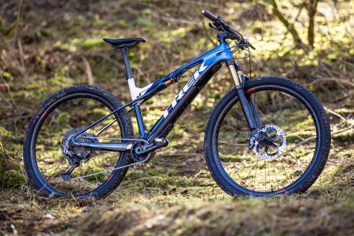   Want to find out more about the Trek E-Caliber? Then take a look at the upcoming EMTB issue 2/21 - in stores from 20 April. You will find a detailed test report by our colleagues.