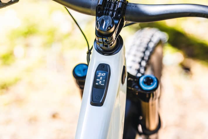   Specialized Levo: Smart, schlank und schlau: Das neue Farb-Display (TCU2) auf dem Oberrohr bietet eine komplett individualisierbare Ansicht und viele Funktionen.