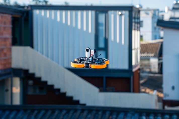   Increasingly popular: drone photography. Thanks to its compact and lightweight design, even small drones can be equipped with the GO2.