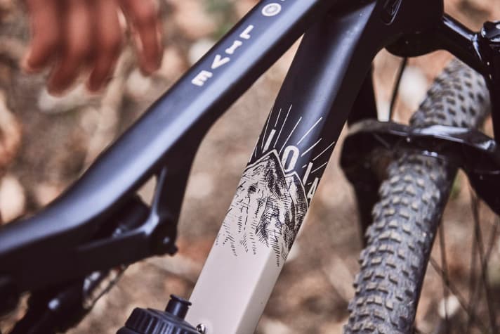   It's not just the carbon frame of the Maloja bike that has a special design.