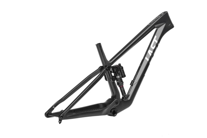  The carbon frame of the Cinto is manufactured by hand at Bike Ahead Composites in Würzburg.