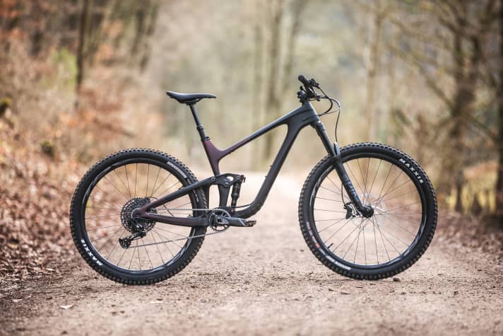   The ratio of uphill and downhill quality on the <a href="https://luna.r.lafamo.com/ts/i5533923/tsc?amc=con.blbn.497955.507800.14129791&smc=BIKE&rmd=3&trg=https%3A%2F%2Fwww.fahrrad-xxl.de%2Fgiant-trance-x-advanced-pro-2-p00058932m001" target="_blank" rel="noopener noreferrer nofollow">Giant Trance X Advanced</a> * is very balanced. We gave it a BIKE tip in issue 6/21.