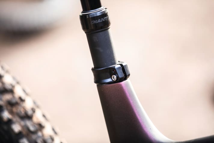   The dropper post, wheels, cockpit and saddle are from Giant. The two screws make clamping the seat post a little awkward.