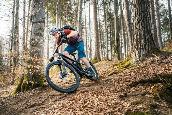 Leasing allows you to turn your dream bike into a company bike. You can even include wear parts and repairs with additional service packages.