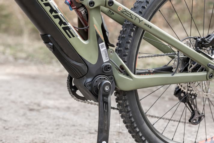   Wegbereiter der Minimal Assist-Klasse aus München: der Fazua Evation-Antrieb. Hier im ersten minimalistischen Trail-E-MTB überhaupt, dem Lapierre E-Zesty.