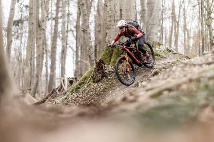 Especially in the competitive price categories around 4000 euros, you should take a closer look at the equipment lists of your desired bikes and compare them with each other.