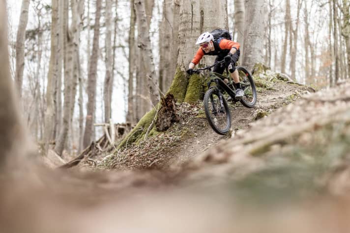   Das bessere Überrollverhalten von 29 Zoll ist ein starkes Argument. Zumal beim E-MTB das höhere Gewicht der großen Räder nicht so entscheidend ist wie beim klassischen Bike.