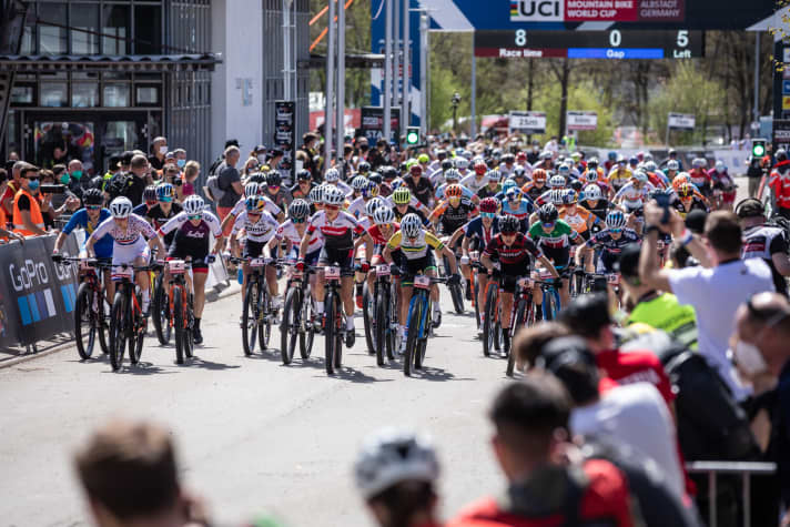   The women had to complete an introductory lap and five laps of the circuit in Abstadt.