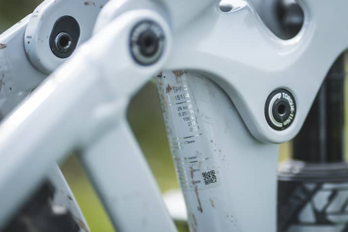   Weight release up to 156 kg! The Taiwanese have remained true to this top value in the new edition. That inspires confidence.