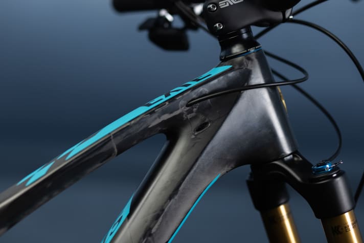 The carbon frame of the Exie is manufactured in California.