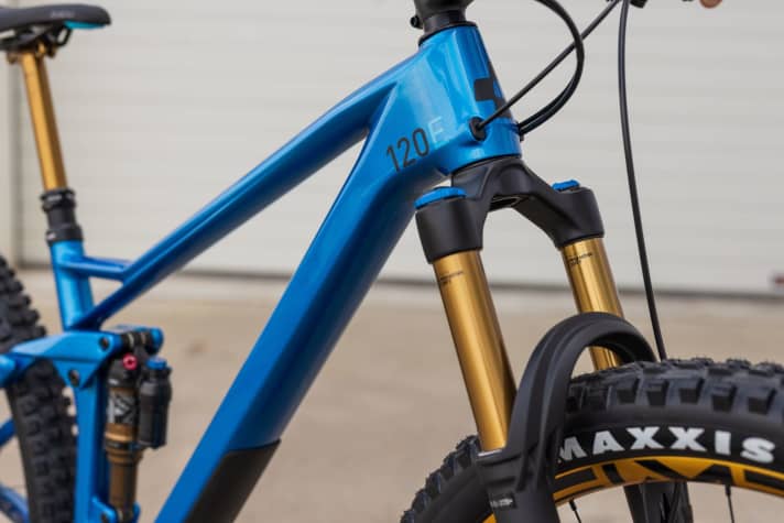   The carbon frame of the Stereo 120 HPC in size L weighed 2498 grams in the last test in the BIKE lab.