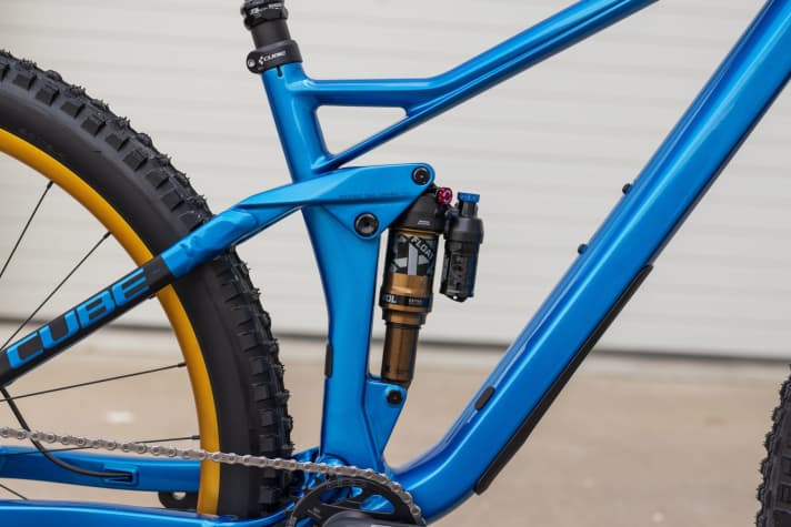   To ensure that the rear end can keep up with the slightly longer suspension fork, Cube relies on the Fox Float X for the Stereo 120 EX.