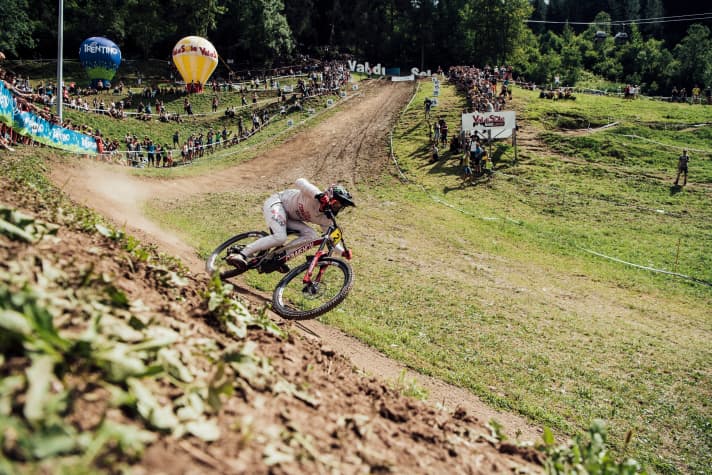   Spectators are allowed at the World Championships in Val di Sole, the 3G rules apply.