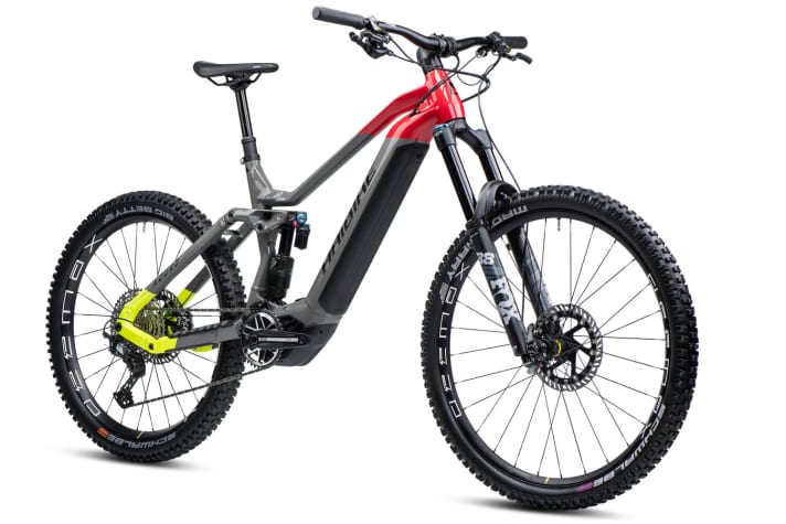   The new Haibike Nduro is designed for wild terrain. To achieve this, it relies on 180 millimetres of suspension travel and an MX wheel mix.