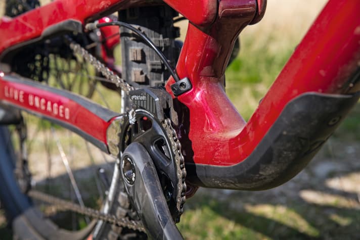   YT Jeffsy 29 Core 4: Chain guide and extensive frame protection equip the Jeffsy for every use.