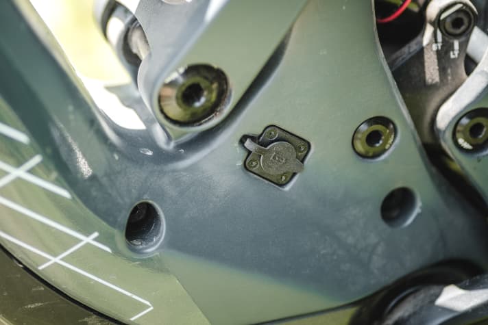   The charging port is also positioned inconspicuously in the bottom bracket area.