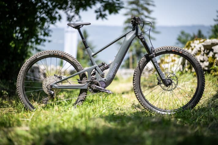   Das Scor 4060 Z LT XT gibt's für 8799 Euro.