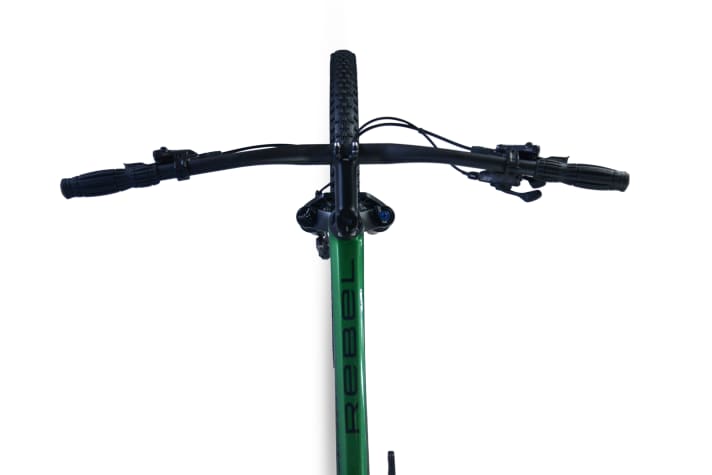   The cockpit of the Rebel: The cables disappear inside the frame via the upper headset shell.