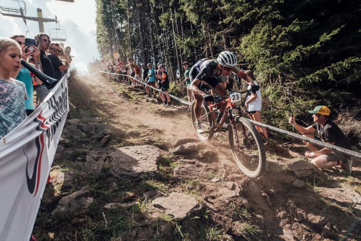   American Christopher Blevins takes his first victory in the men's category since 1994. In front of a home crowd.