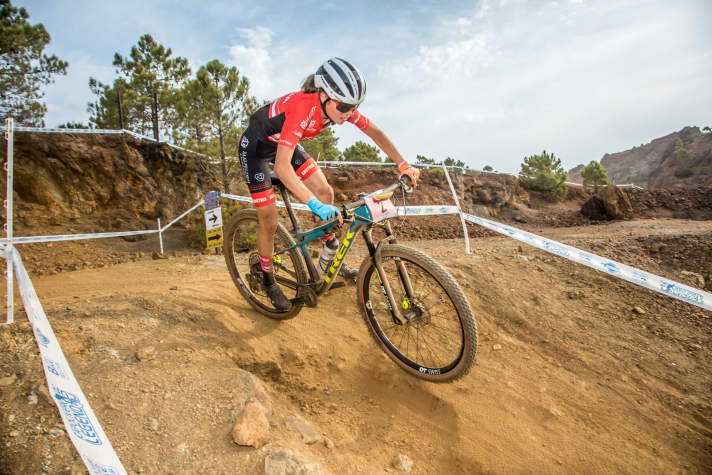   Mitterwallner beschert Trek den dritten großen MTB-Titel in diesem Jahr. Auf dem Supercaliber wurde Jolanda Neff Olympiasiegerin, Evie Richards XC-Weltmeisterin und nun die Österreicherin Marathon-Weltmeisterin.