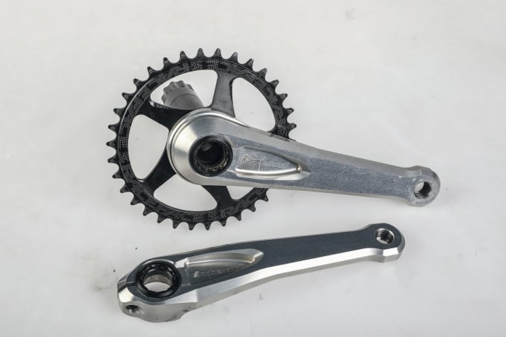   Intend's Rocksteady Magic crank is milled from aluminium, costs 750 euros and weighs 693 grams (without bottom bracket and chainring, but including freewheel). The crank has a 30-millimetre shaft and fits corresponding BSA and press-fit bottom brackets.