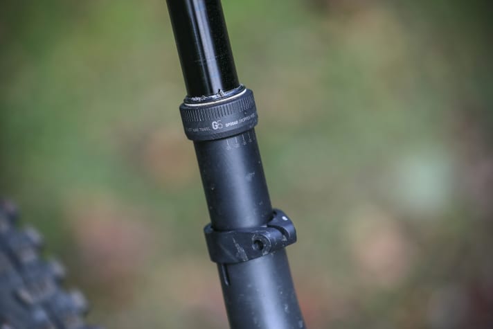  The telescopic seatpost on the Canyon Spectral CFR was also developed in-house and can be adjusted in length by up to 25 millimetres.