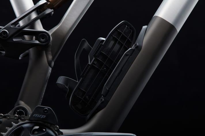   For the first time, Specialized is offering the SWAT box in combination with an aluminium frame.